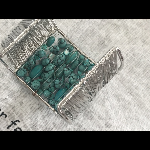 💥HP💥❤️NWT Turquoise Cuff Bracelet❤️ - Picture 4 of 4